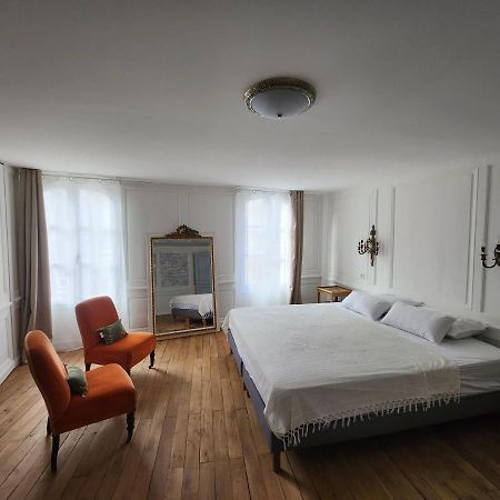 Le Zola Aparthotel Бурж Екстериор снимка