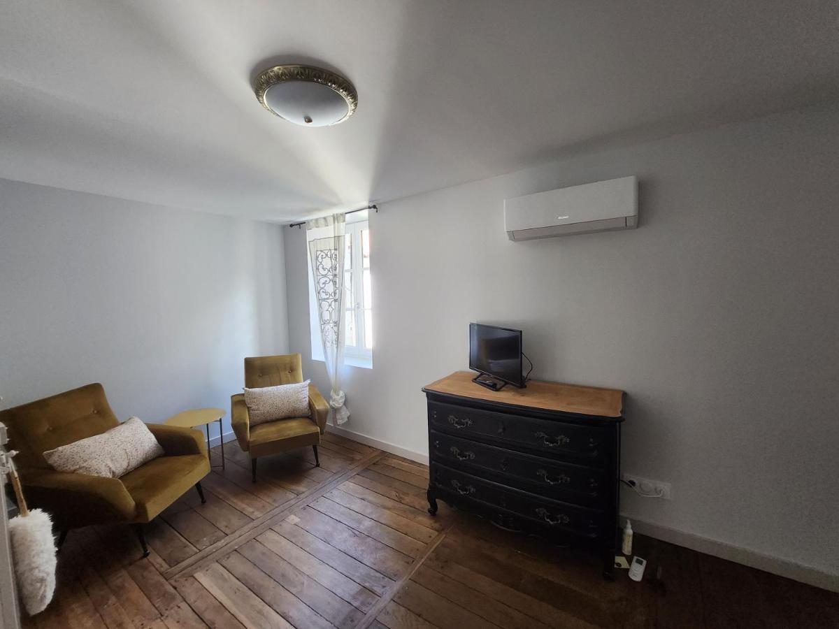 Le Zola Aparthotel Бурж Екстериор снимка