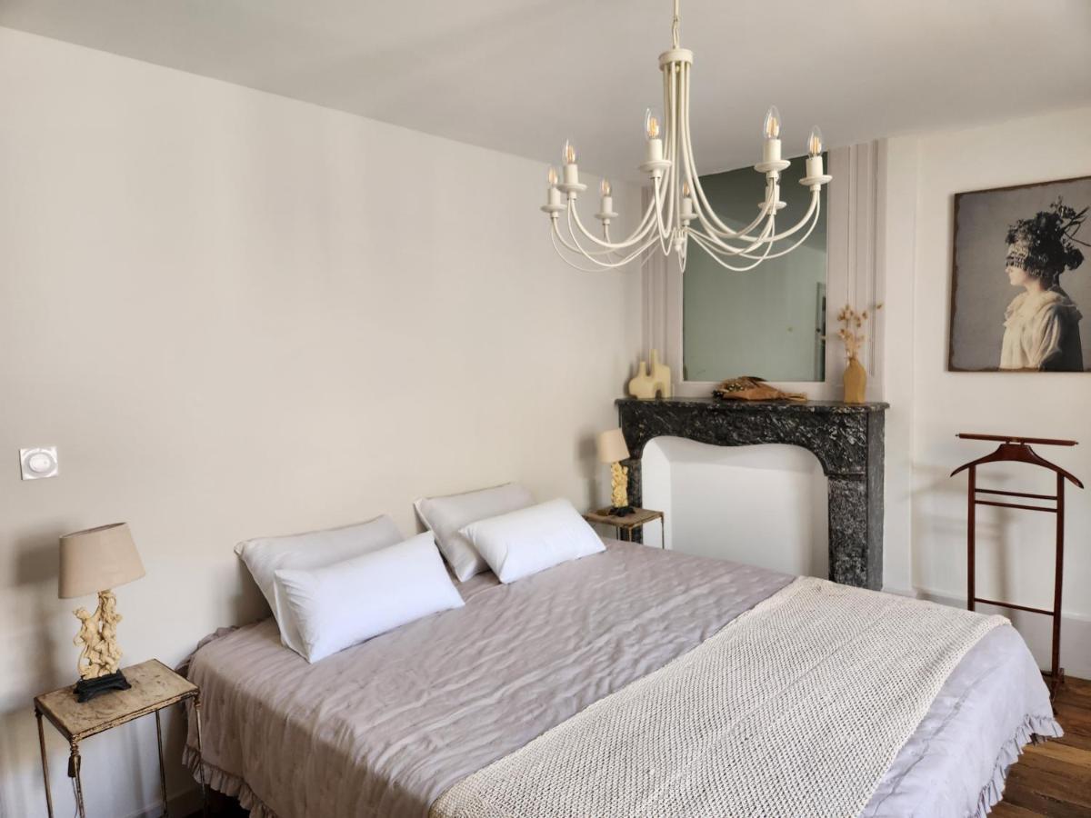 Le Zola Aparthotel Бурж Екстериор снимка